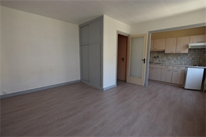 studio à la vente -   63000  CLERMONT FERRAND, surface 22 m2 vente studio - UBI439034864